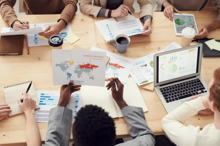 Profitable Side Hustle Business Ideas That People Swear By