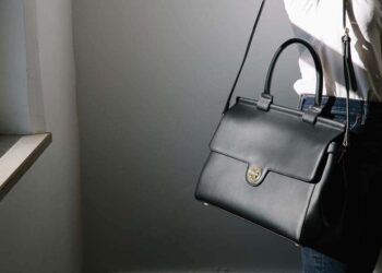 The Optimal Shape And Construction Of A Luxury Work Satchel 