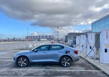 How Do You Get Gas Smell Out Of Your Car