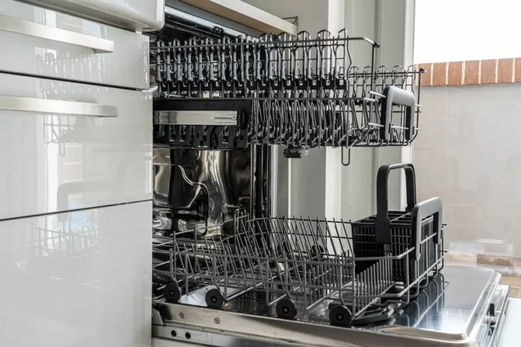 Can Stainless Steel Go In Dishwasher