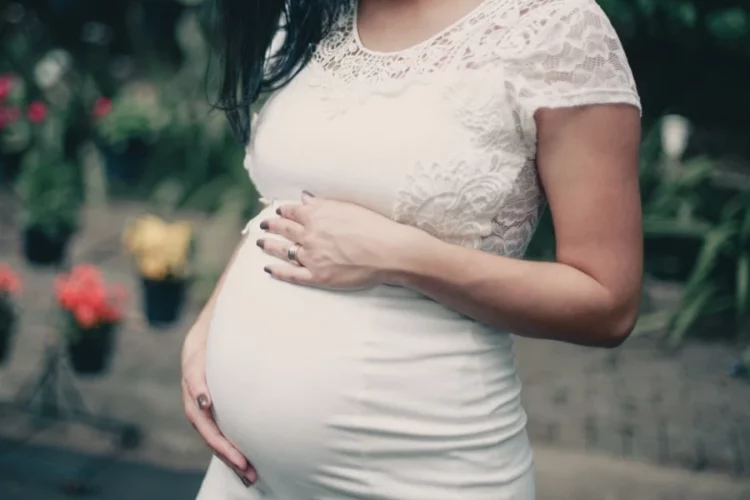 Dangers Of Dehydration During Pregnancy & Breastfeeding