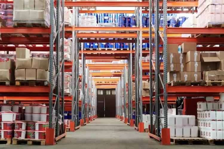 10 Best & Safest Tricks To Use Self Storage Units This Year