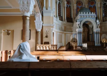 How Can Synagogues Reduce Their Energy Prices