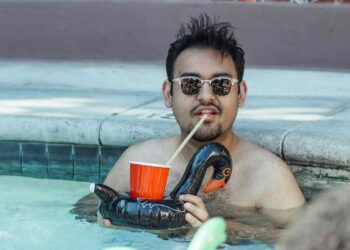 How To Clean An Above Ground Pool‍