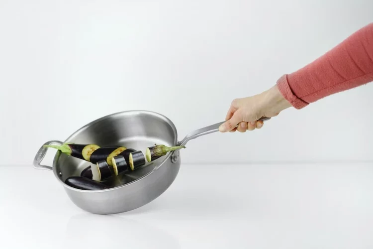 Five Benefits Of Stainless Steel Pans