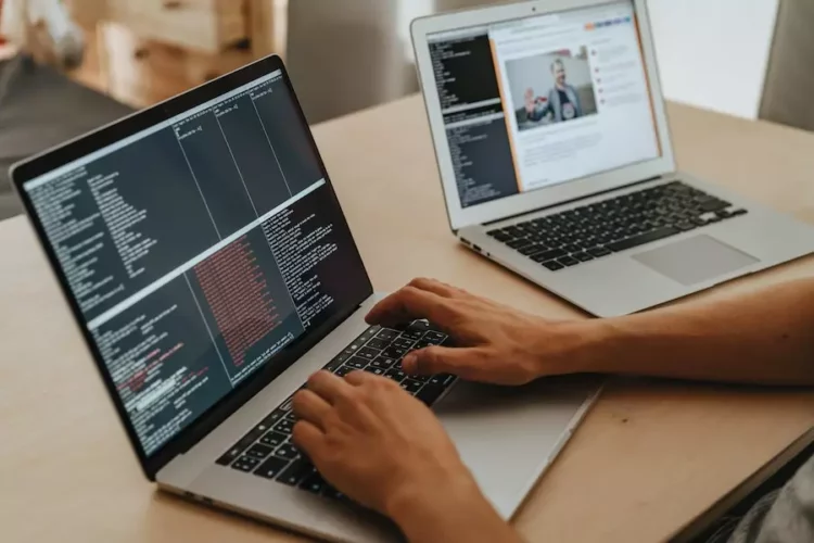 The Complete Guide To Hiring A JavaScript Expert For Your Next Project