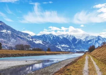 Why Should You Come To Switzerland