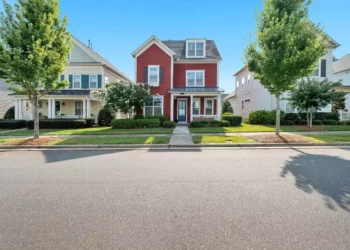 How To Research A Neighborhood Before Moving In