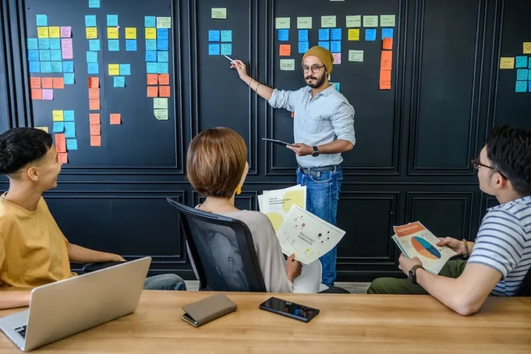 How To Build Strong Work Ethics In Your Company Culture