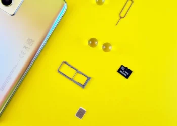 Pluses And Minuses Of eSIM Card