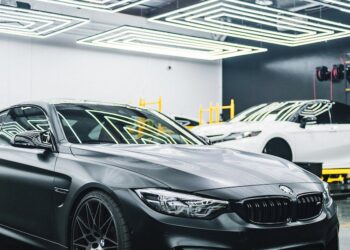 Revolutionizing Car Rentals with Top Tech Solutions