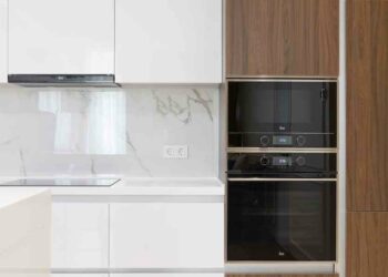 Reimagining Your Kitchen With New Drawer Fronts