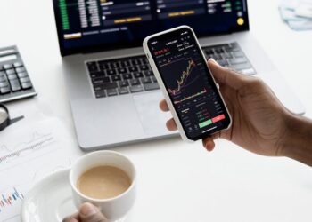 RTX Stock Forecast 2025: Strategic Outlook