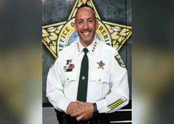 Heroic Sniper Saves Hostages in Dramatic Florida Bank Robbery Standoff